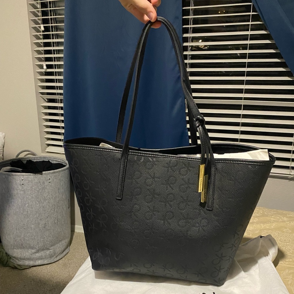 Calvin Klein tote and wrislet